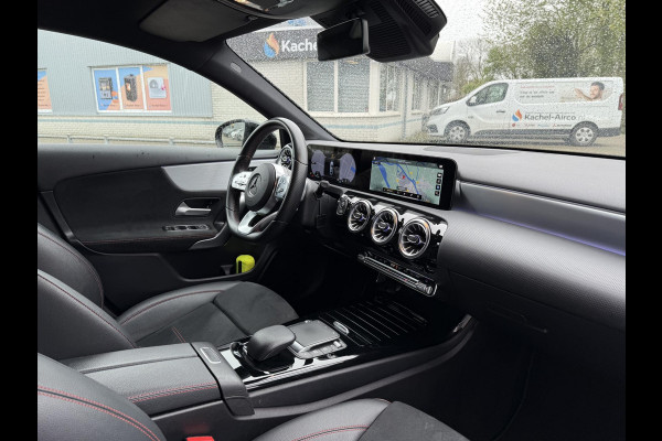 Mercedes-Benz A-Klasse 180 Aut. AMG Sport Sfeer Mood Light