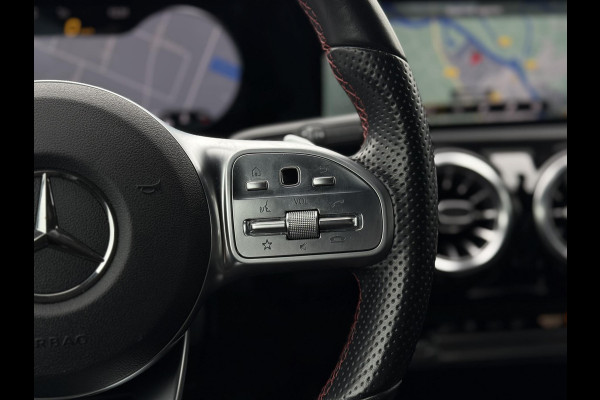 Mercedes-Benz A-Klasse 180 Aut. AMG Sport Sfeer Mood Light
