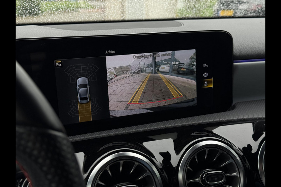 Mercedes-Benz A-Klasse 180 Aut. AMG Sport Sfeer Mood Light