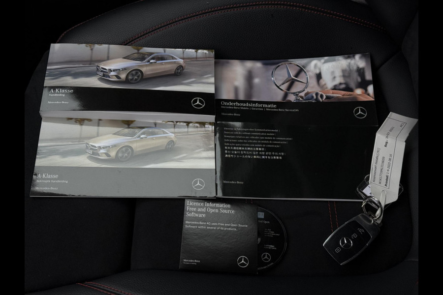 Mercedes-Benz A-Klasse 180 Aut. AMG Sport Sfeer Mood Light