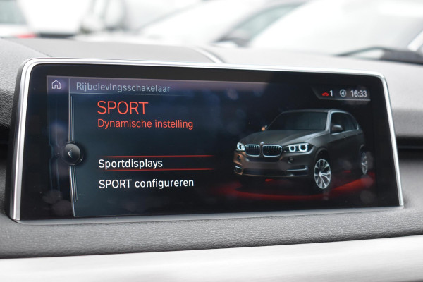 BMW X5 xDrive40e iPerformance M Pakket Pano HUD Lane ACC Leder Camera