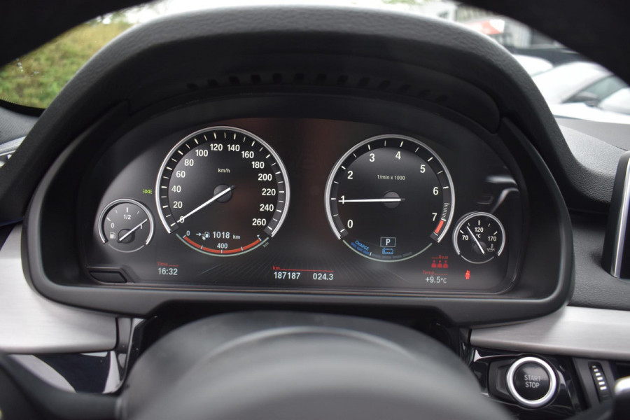 BMW X5 xDrive40e iPerformance M Pakket Pano HUD Lane ACC Leder Camera