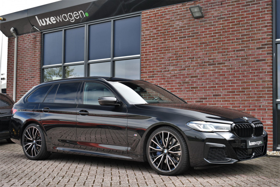 BMW 5 Serie Touring 530d 286pk M-Sport Pano Laser ACC HUD Comfort 4-wielbest