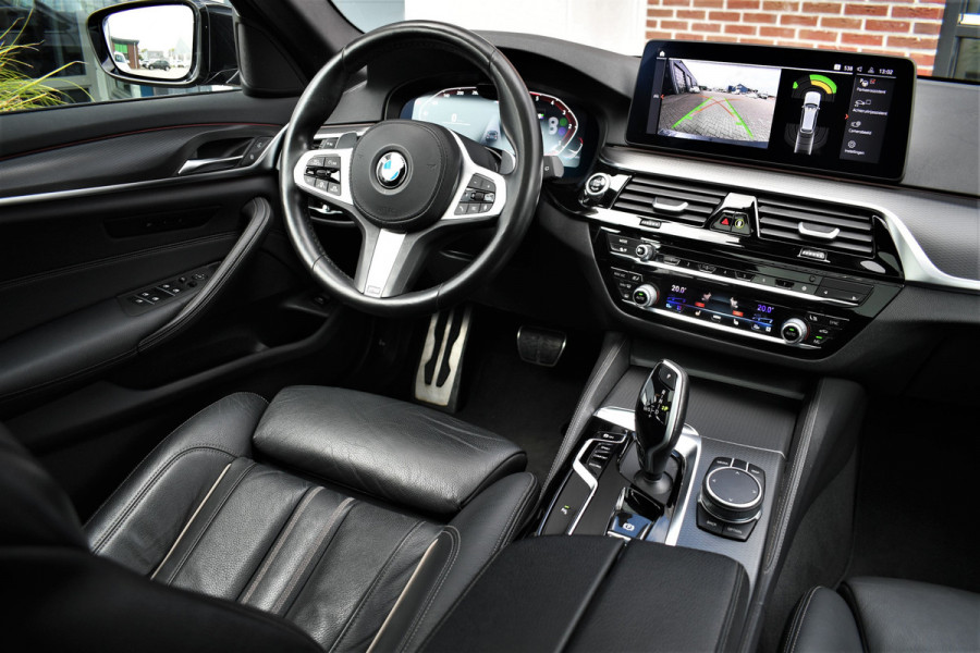 BMW 5 Serie Touring 530d 286pk M-Sport Pano Laser ACC HUD Comfort 4-wielbest