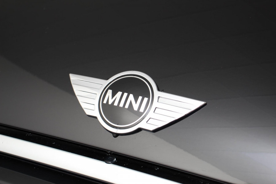 MINI Cooper 1.5 Automaat 5 drs Navigatie Cruise control Bluetooth Lichmetalen velgen Climate Control