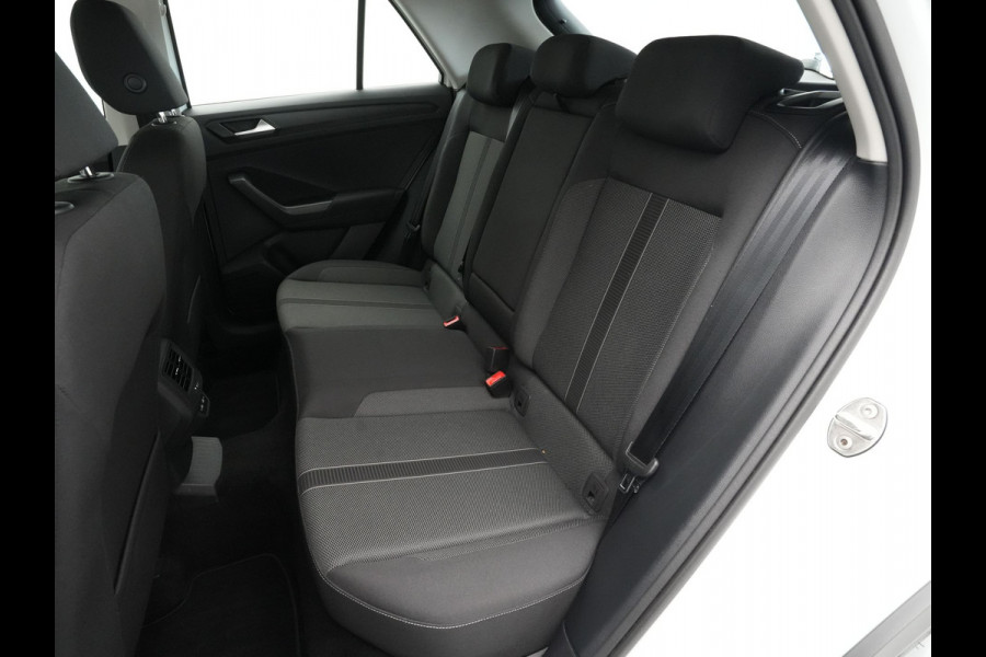 Volkswagen T-Roc 1.0 TSI 110pk Life Navi via App Parkassist Led Clima 283