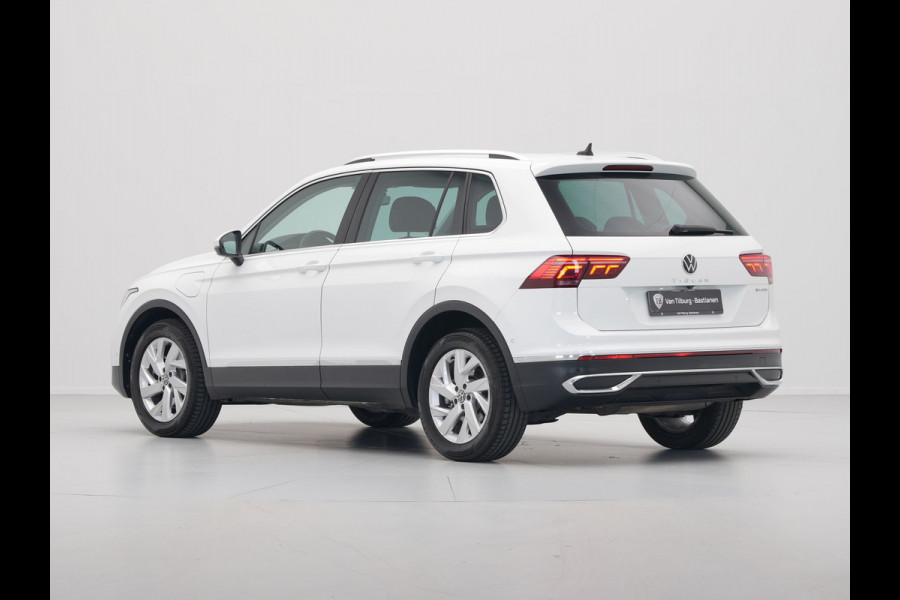 Volkswagen Tiguan 1.4 TSI 245pk eHybrid Elegance Navigatie Camera Matrix Led Stoelverwarming 230
