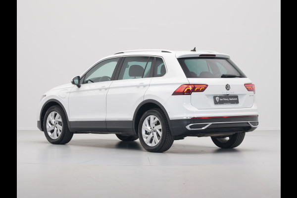 Volkswagen Tiguan 1.4 TSI 245pk eHybrid Elegance Navigatie Camera Matrix Led Stoelverwarming 230