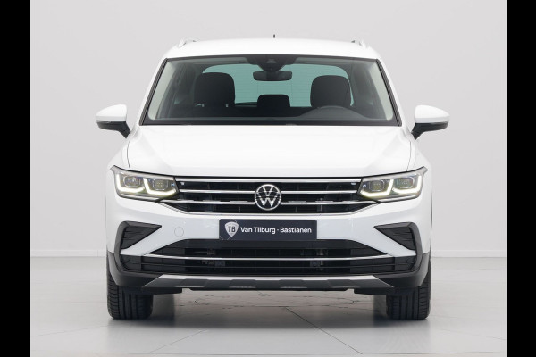Volkswagen Tiguan 1.4 TSI 245pk eHybrid Elegance Navigatie Camera Matrix Led Stoelverwarming 230