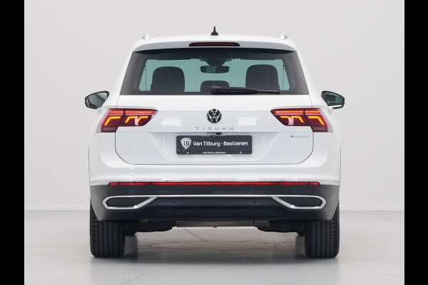 Volkswagen Tiguan 1.4 TSI 245pk eHybrid Elegance Navigatie Camera Matrix Led Stoelverwarming 230