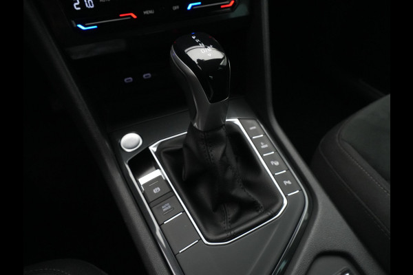 Volkswagen Tiguan 1.4 TSI 245pk eHybrid Elegance Navigatie Camera Matrix Led Stoelverwarming 230