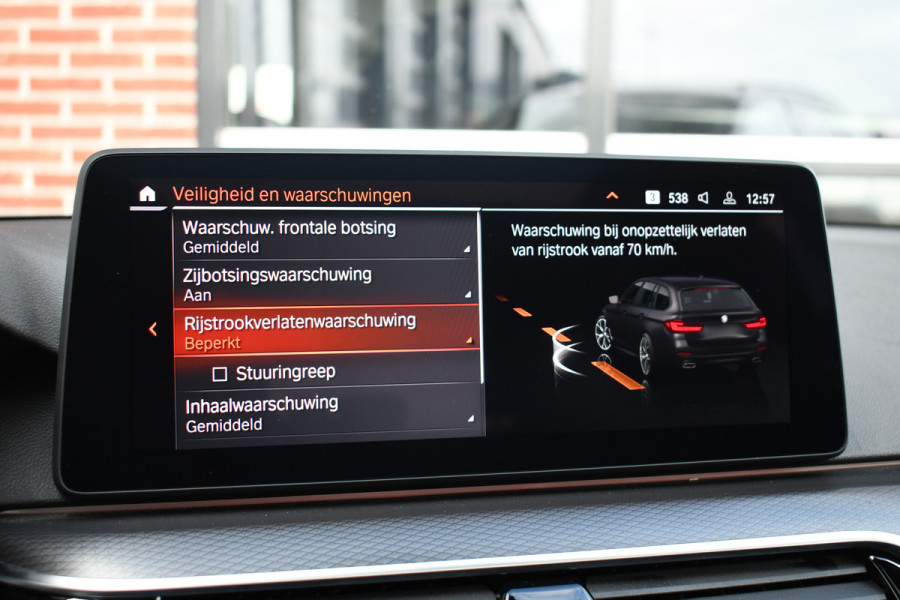 BMW 5 Serie Touring 530d 286pk M-Sport Pano Laser ACC HUD Comfort 4-wielbest