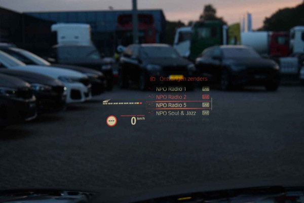 BMW 5 Serie Touring 530d 286pk M-Sport Pano Laser ACC HUD Comfort 4-wielbest