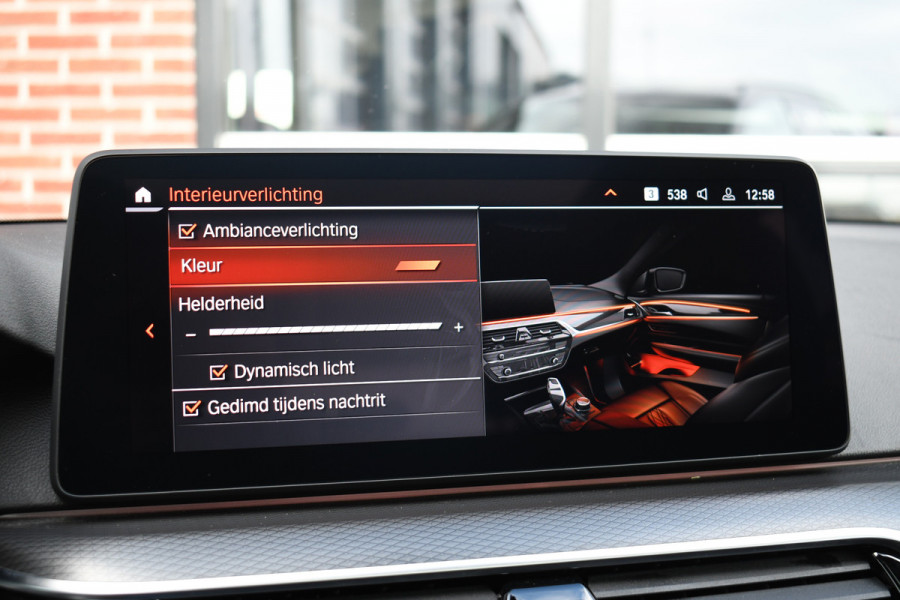 BMW 5 Serie Touring 530d 286pk M-Sport Pano Laser ACC HUD Comfort 4-wielbest