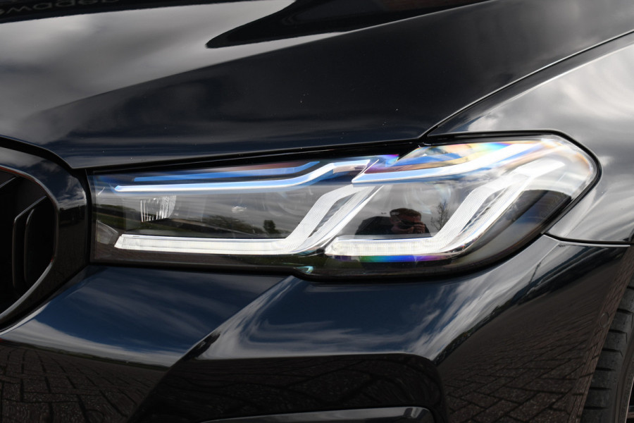 BMW 5 Serie Touring 530d 286pk M-Sport Pano Laser ACC HUD Comfort 4-wielbest