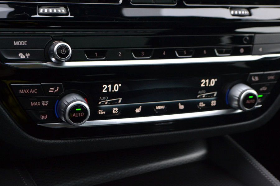 BMW 5 Serie Touring 530d 286pk M-Sport Pano Laser ACC HUD Comfort 4-wielbest
