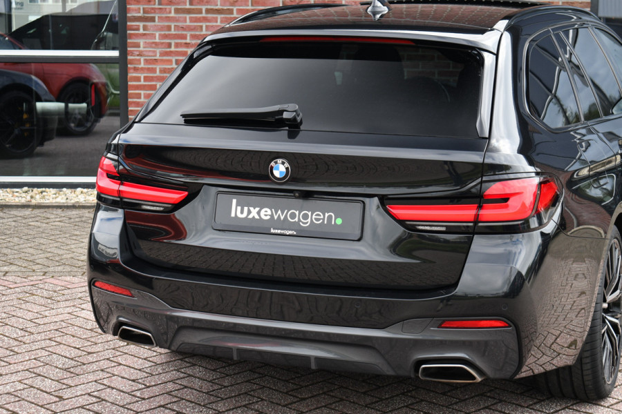 BMW 5 Serie Touring 530d 286pk M-Sport Pano Laser ACC HUD Comfort 4-wielbest