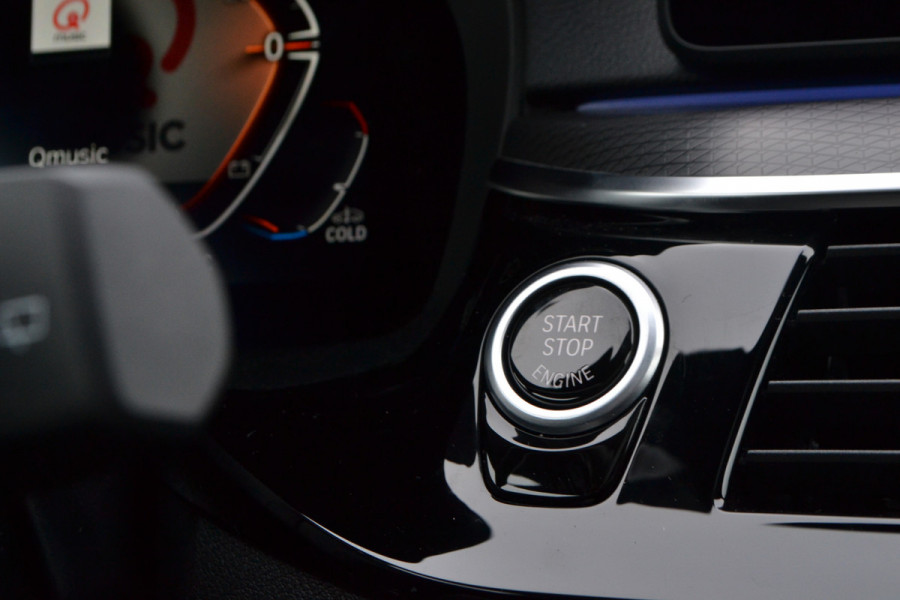 BMW 5 Serie Touring 530d 286pk M-Sport Pano Laser ACC HUD Comfort 4-wielbest