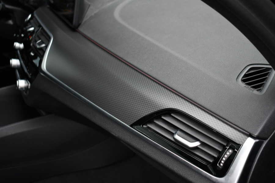 BMW 5 Serie Touring 530d 286pk M-Sport Pano Laser ACC HUD Comfort 4-wielbest