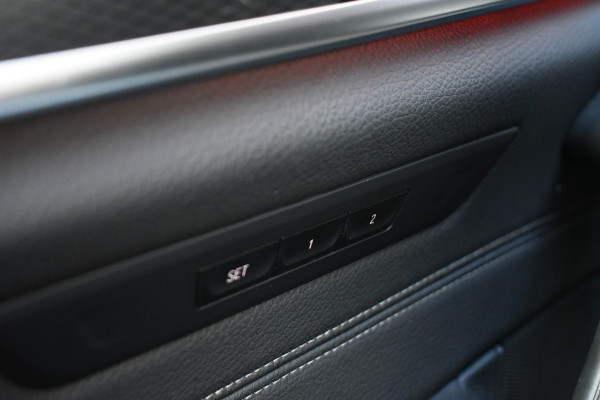 BMW 5 Serie Touring 530d 286pk M-Sport Pano Laser ACC HUD Comfort 4-wielbest