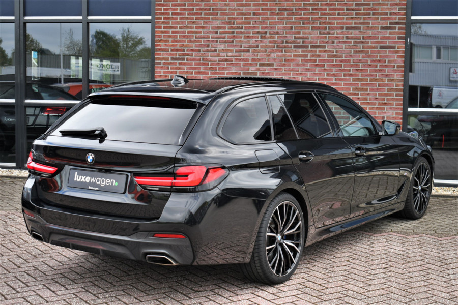 BMW 5 Serie Touring 530d 286pk M-Sport Pano Laser ACC HUD Comfort 4-wielbest