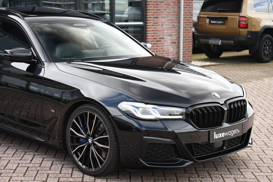BMW 5 Serie Touring 530d 286pk M-Sport Pano Laser ACC HUD Comfort 4-wielbest