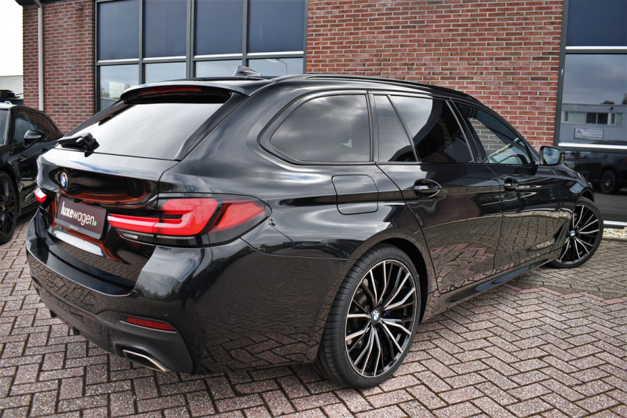 BMW 5 Serie Touring 530d 286pk M-Sport Pano Laser ACC HUD Comfort 4-wielbest