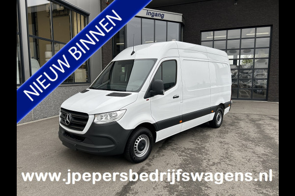Mercedes-Benz Sprinter 317 CDI L2 H2 MBUX / Navigatie / Camera / Parkeersensoren / Cruise control / Airco / 270 Graden achterdeuren