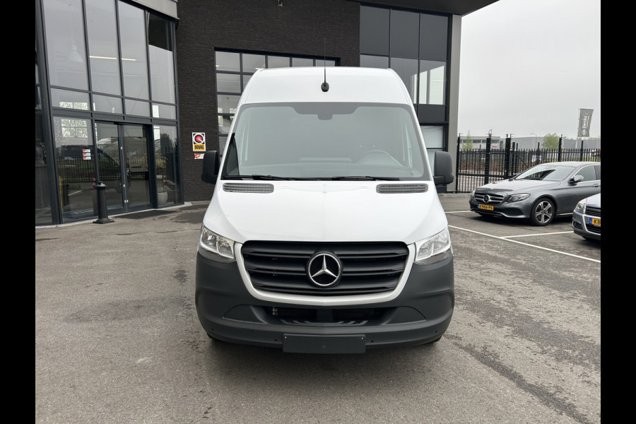 Mercedes-Benz Sprinter 317 CDI L2 H2 MBUX / Navigatie / Camera / Parkeersensoren / Cruise control / Airco / 270 Graden achterdeuren