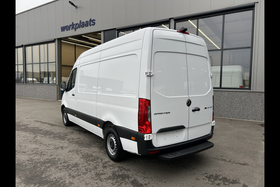 Mercedes-Benz Sprinter 317 CDI L2 H2 MBUX / Navigatie / Camera / Parkeersensoren / Cruise control / Airco / 270 Graden achterdeuren