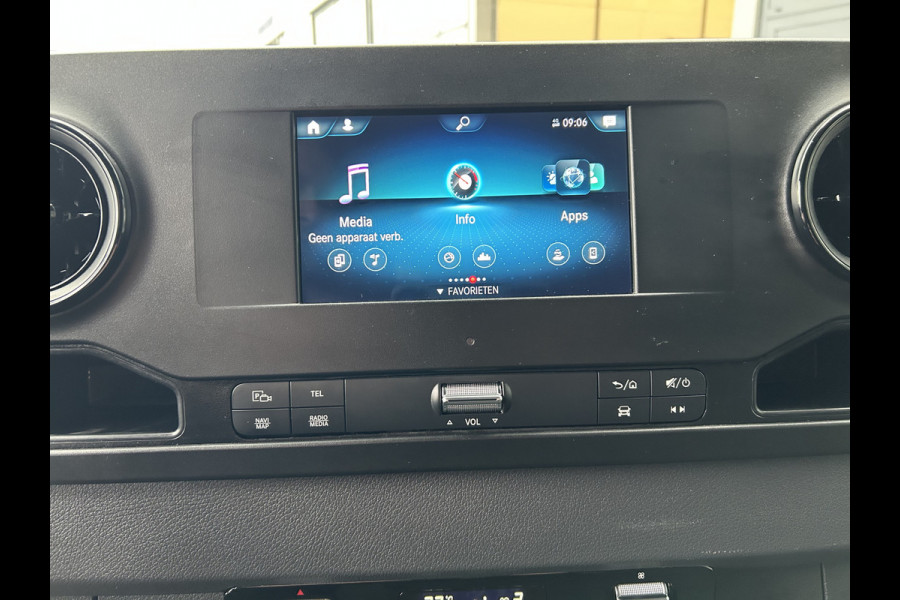 Mercedes-Benz Sprinter 317 CDI L2 H2 MBUX / Navigatie / Camera / Parkeersensoren / Cruise control / Airco / 270 Graden achterdeuren