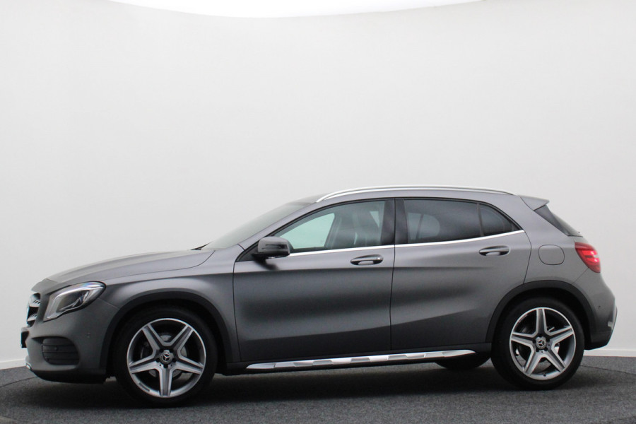 Mercedes-Benz GLA 180 Business Solution AMG Automaat
