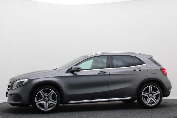 Mercedes-Benz GLA 180 Business Solution AMG Automaat