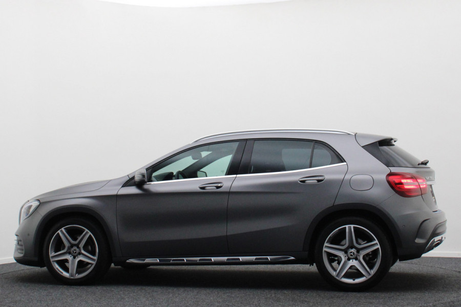 Mercedes-Benz GLA 180 Business Solution AMG Automaat
