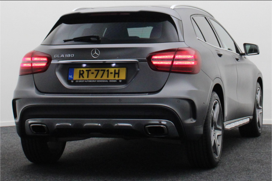 Mercedes-Benz GLA 180 Business Solution AMG Automaat
