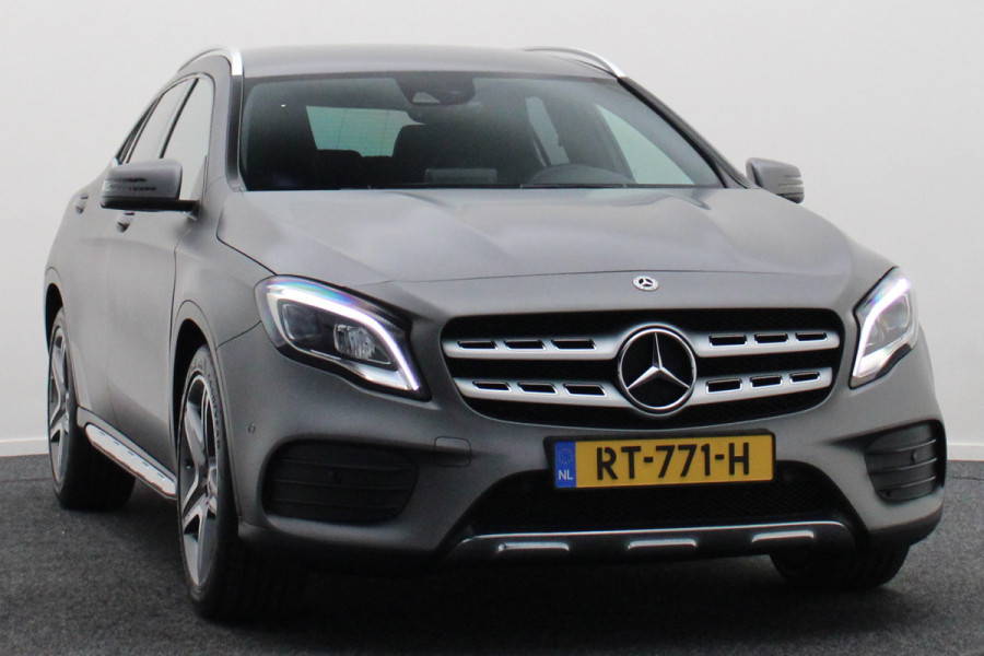 Mercedes-Benz GLA 180 Business Solution AMG Automaat