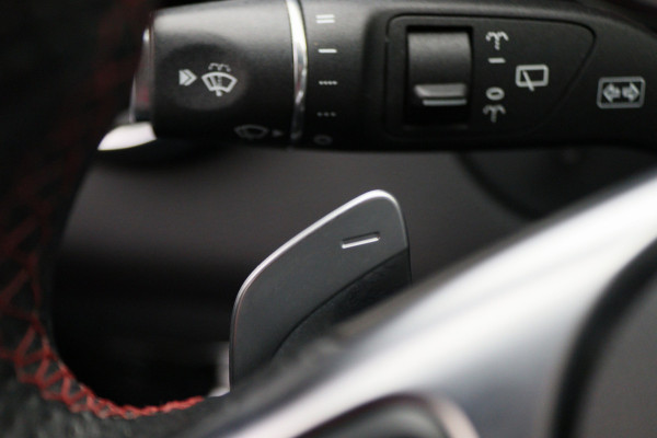 Mercedes-Benz GLA 180 Business Solution AMG Automaat