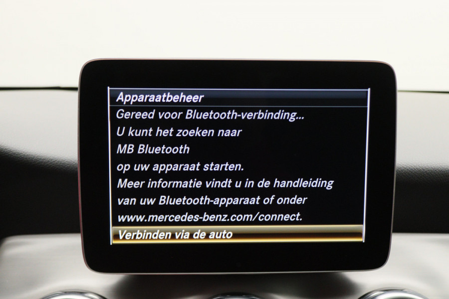 Mercedes-Benz GLA 180 Business Solution AMG Automaat