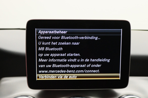 Mercedes-Benz GLA 180 Business Solution AMG Automaat