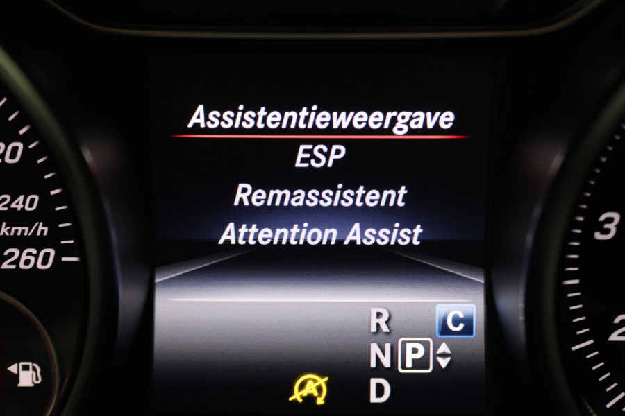 Mercedes-Benz GLA 180 Business Solution AMG Automaat
