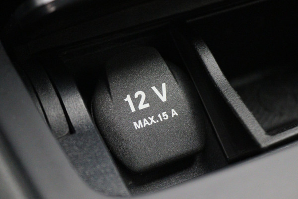 Mercedes-Benz GLA 180 Business Solution AMG Automaat
