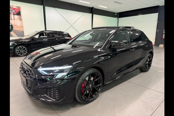 Audi A3 Sportback 45 TFSI e Competition BLACK-LINE RS-STOELEN PANO/SFEERVERL/V-COCKPIT/DAB/NAVI/LED///