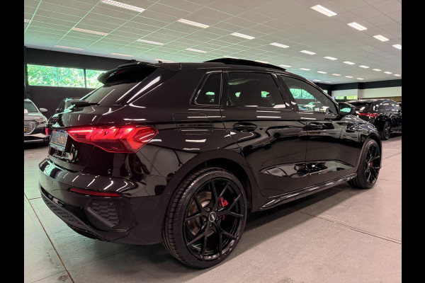 Audi A3 Sportback 45 TFSI e Competition BLACK-LINE RS-STOELEN PANO/SFEERVERL/V-COCKPIT/DAB/NAVI/LED///
