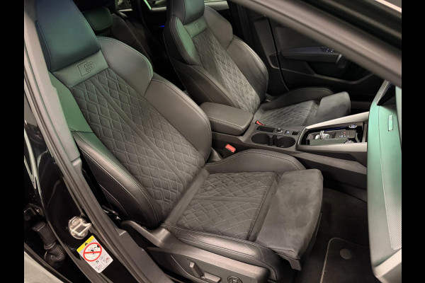 Audi A3 Sportback 45 TFSI e Competition BLACK-LINE RS-STOELEN PANO/SFEERVERL/V-COCKPIT/DAB/NAVI/LED///
