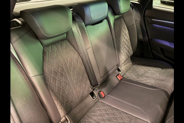 Audi A3 Sportback 45 TFSI e Competition BLACK-LINE RS-STOELEN PANO/SFEERVERL/V-COCKPIT/DAB/NAVI/LED///
