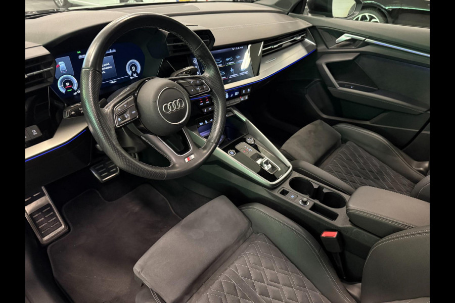 Audi A3 Sportback 45 TFSI e Competition BLACK-LINE RS-STOELEN PANO/SFEERVERL/V-COCKPIT/DAB/NAVI/LED///