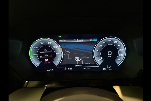 Audi A3 Sportback 45 TFSI e Competition BLACK-LINE RS-STOELEN PANO/SFEERVERL/V-COCKPIT/DAB/NAVI/LED///