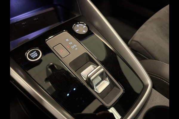 Audi A3 Sportback 45 TFSI e Competition BLACK-LINE RS-STOELEN PANO/SFEERVERL/V-COCKPIT/DAB/NAVI/LED///
