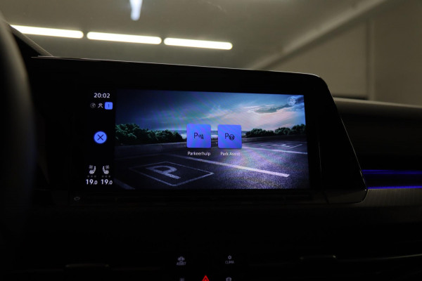 Volkswagen Golf 2.0 TSI R 4Motion PERFORMANCE AKRA/PANO/HUD/IQ/H&K/BOMVOL