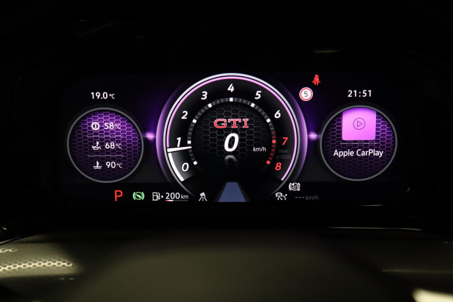 Volkswagen Golf 2.0 TSI GTI PANO /IQ-LIGHT/KEYLES/HUD/H&K/VOLL